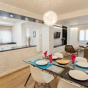 apartasuite-en-el-corazon-del-casco-historico.es-andalucia.com/
